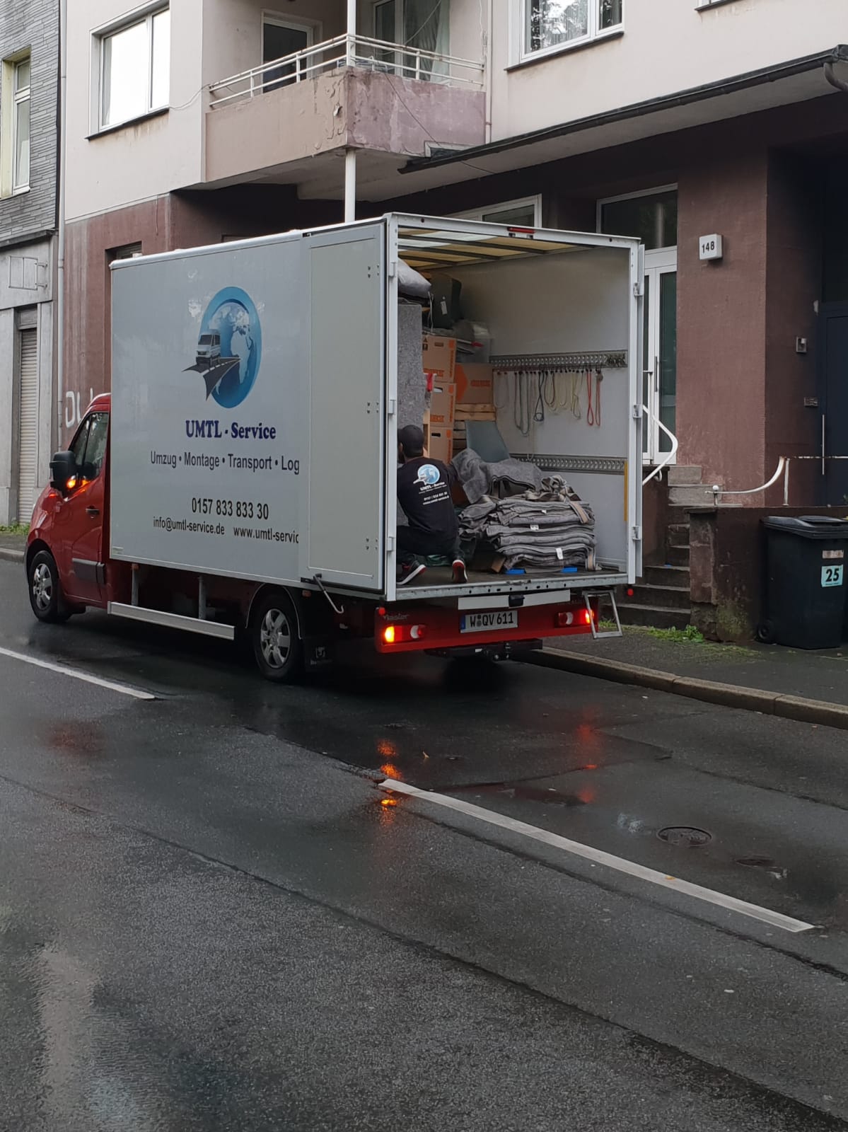 Selber umziehen kann teuer werden  | Preiswert schnell günstige saubere Arbeit Umziehen Umzug Umzugsfirma UMTL Transport Haushaltsauflösung Gevelsberg  Schwelm  Ennepetal  Hagen  Solingen  Remscheid  Dortmund  Essen  Mettmann  Velbert Düsseldorf Velbert Hilden