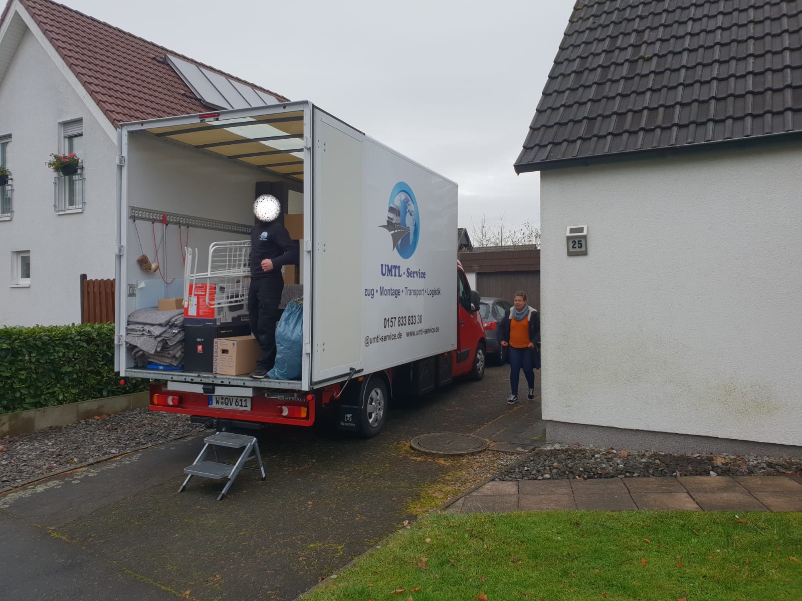 Gevelsberg  Schwelm  Ennepetal  Hagen  Solingen  Remscheid  Dortmund  Essen  Mettmann  Velbert Düsseldorf Velbert Hilden Umzug Umzugsunternehmen UMTL Transport Haushaltsauflösung 
